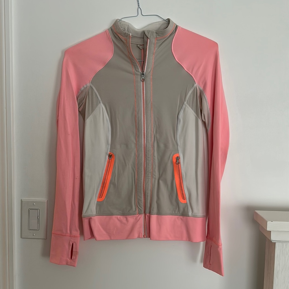 Lululemon Ladies Size 6 Athletic Full Zip Up